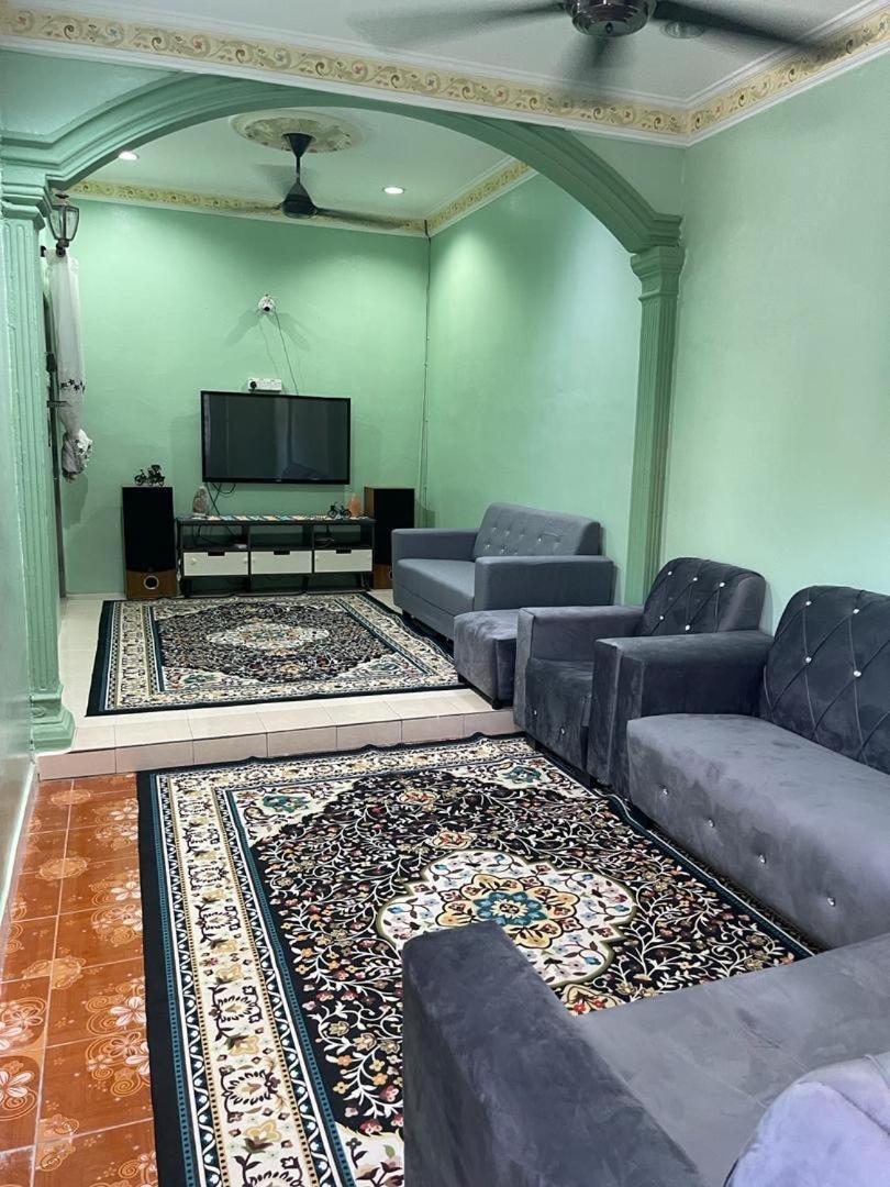 Mak Kuntum Homestay Sungai Petani Luaran gambar